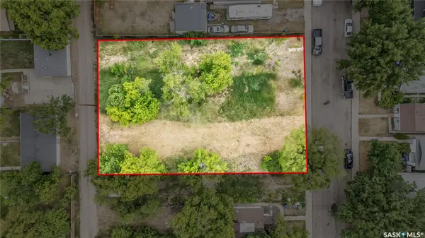 431 R AVENUE S, Saskatoon, SK S7M 2Z4