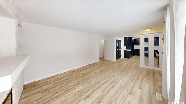 1511 8th AVENUE N, Regina, SK S4R 0G2