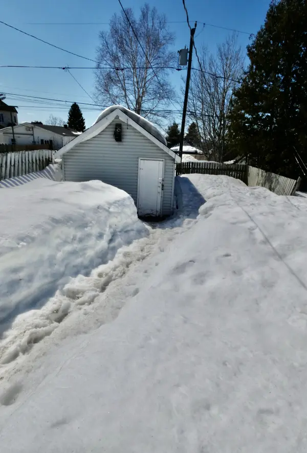 219 Cherry ST, Timmins, ON P4N 6W3