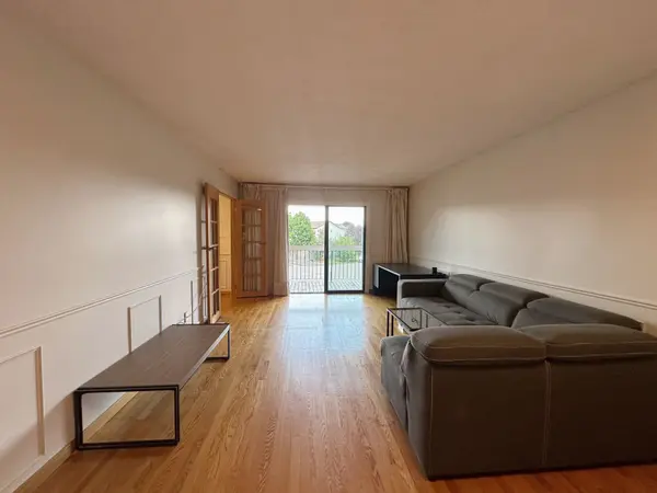 928 Knollwood CT, Mississauga, ON L5C 3L9