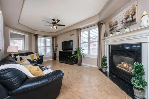 29 Autumn Oak CT, Caledon, ON L7E 1X6