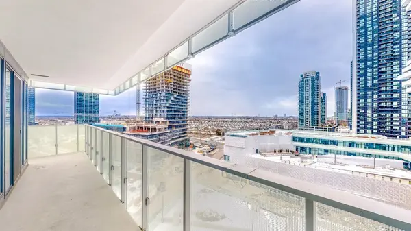 3883 Quartz RD #911, Mississauga, ON L5B 4M6