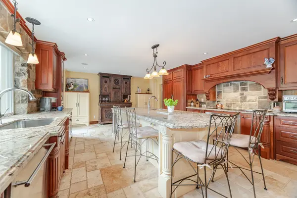 11302 Regional 25 RD, Halton Hills, ON L7J 2M1