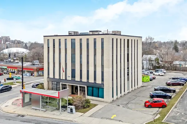 134 Queen ST E, Brampton, ON L6V 1B2