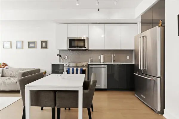 30 Shore Breeze DR #3920, Toronto W06, ON M8V 0J1