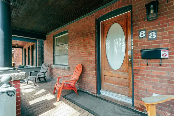 88 Westminster AVE, Toronto W01, ON M6R 1N4