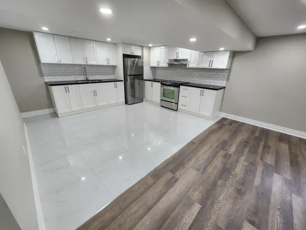 2577 Whaley DR #Lower, Mississauga, ON L5B 1X1