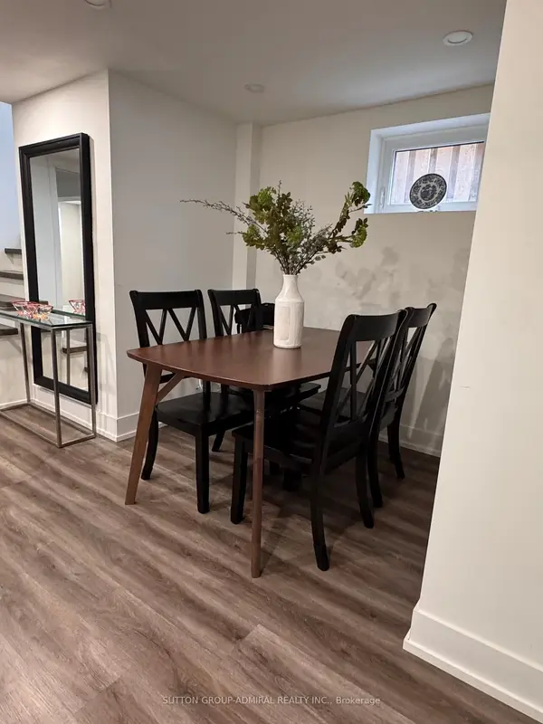 6 Frankfort AVE #Lower, Toronto W04, ON M6L 2Y2