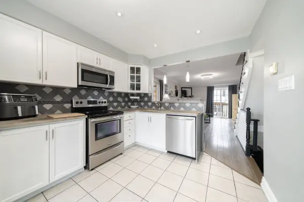 3480 Upper Middle RD #12, Burlington, ON L7M 4R8