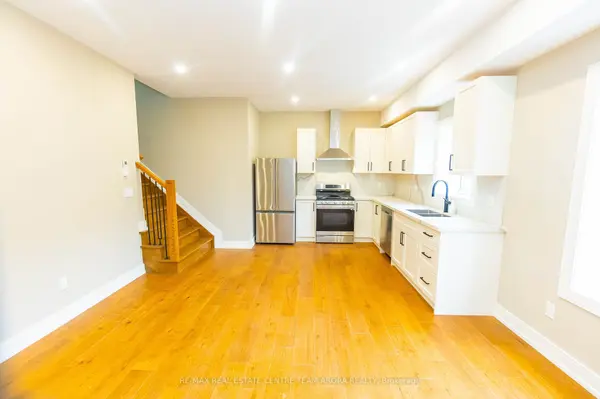 4027 Bloor ST W #Unit A, Toronto W08, ON M9B 1M4