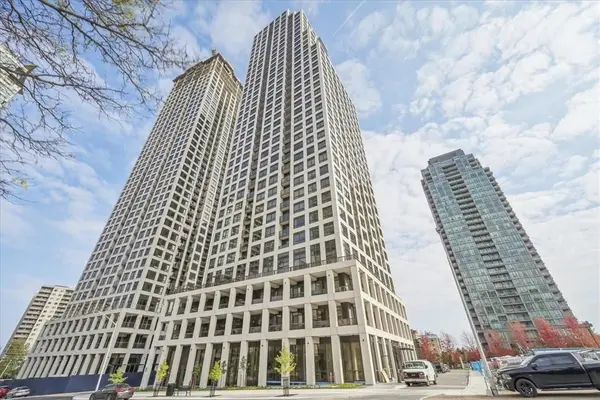 36 Elm DR #3205, Mississauga, ON L5B 1L9