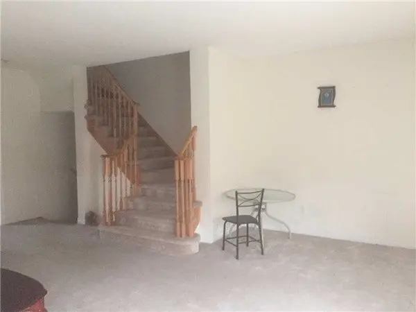 10 Urbana RD, Brampton, ON L6Y 0R6