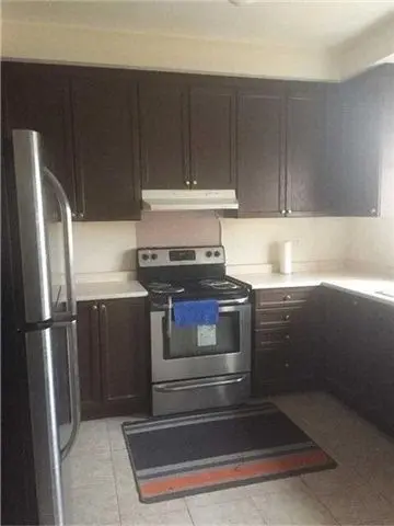 10 Urbana RD, Brampton, ON L6Y 0R6