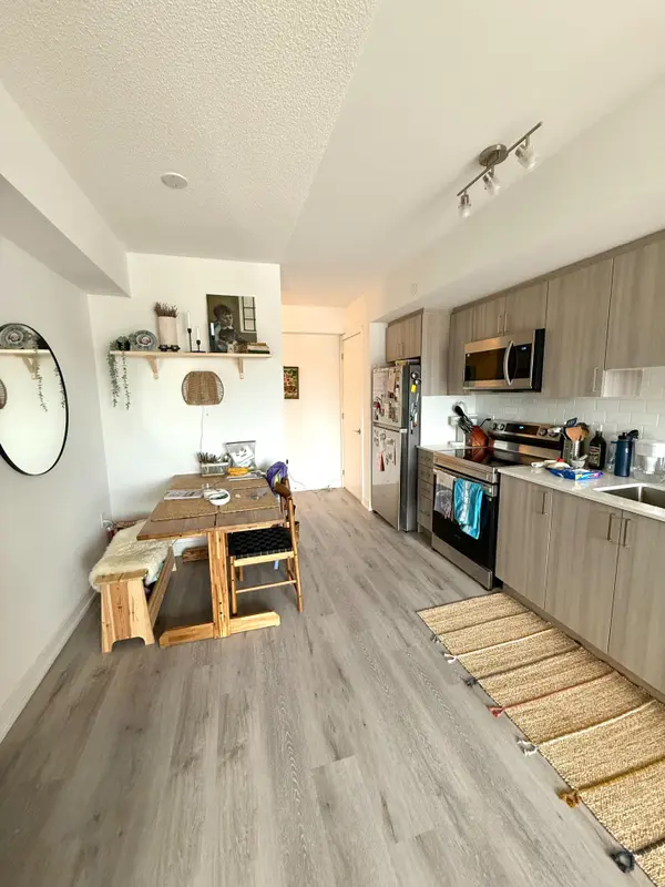 556 Marlee AVE #321, Toronto W04, ON M6B 0B1