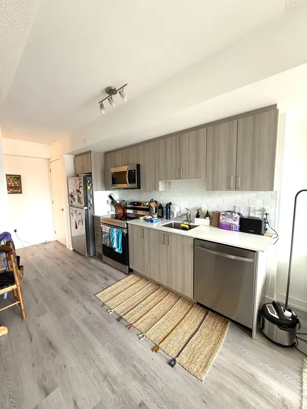 556 Marlee AVE #321, Toronto W04, ON M6B 0B1