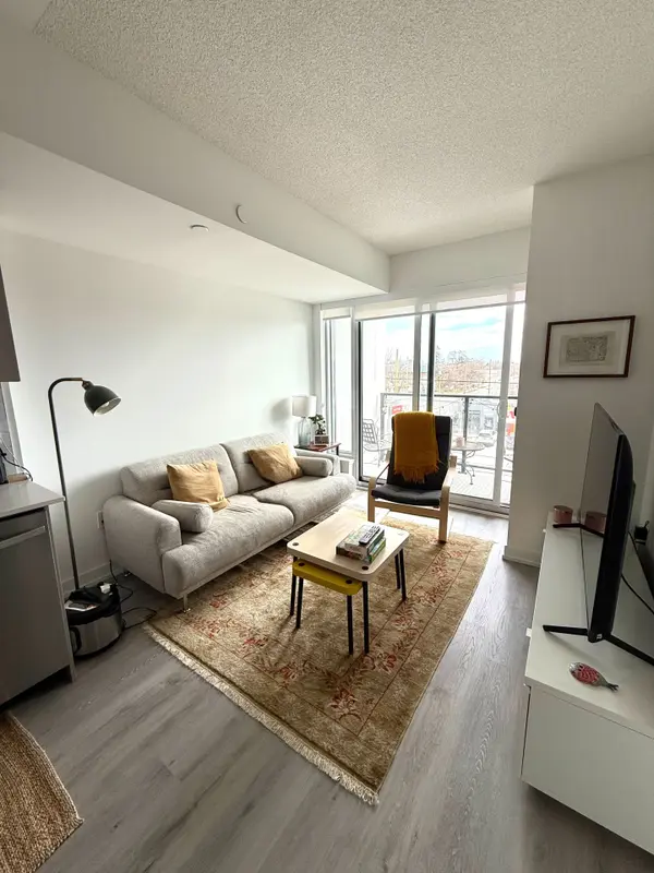 556 Marlee AVE #321, Toronto W04, ON M6B 0B1