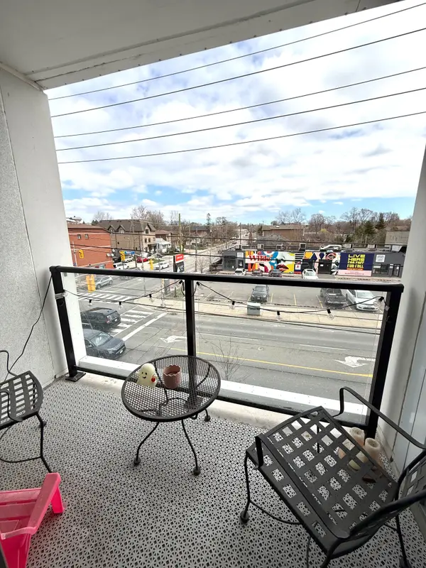 556 Marlee AVE #321, Toronto W04, ON M6B 0B1