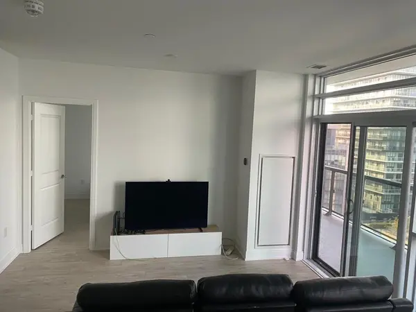 65 Annie Craig DR #1107, Toronto W06, ON M8V 0G8