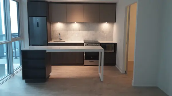 65 Annie Craig DR #1107, Toronto W06, ON M8V 0G8