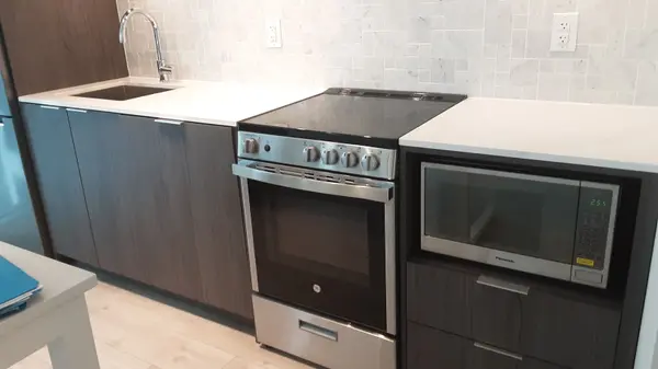 65 Annie Craig DR #1107, Toronto W06, ON M8V 0G8