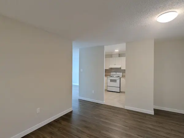 6719 Glen Erin DR #601, Mississauga, ON L5N 3S6