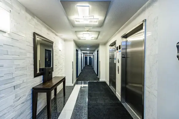 2464 Weston RD #907, Toronto W04, ON M9N 0A2