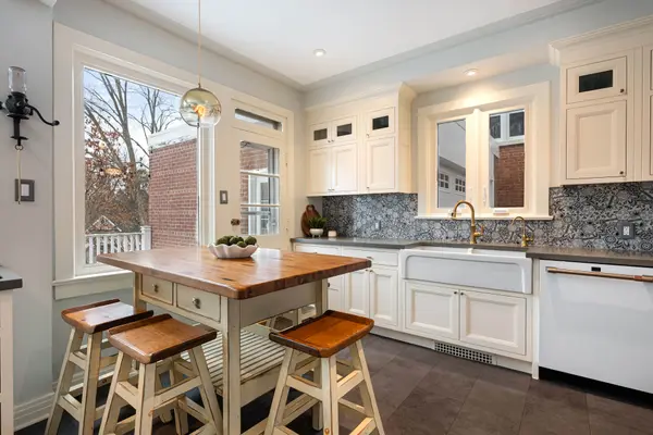 17 First AVE, Orangeville, ON L9W 1H7