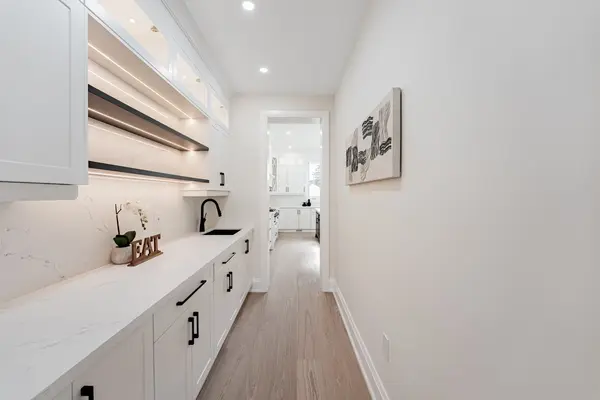 368 Weighton DR, Oakville, ON L6K 2R4