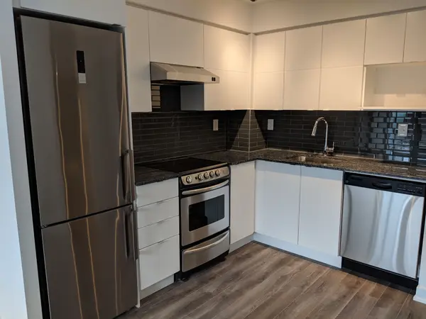 160 Flemington RD #318, Toronto W04, ON M6A 0A9