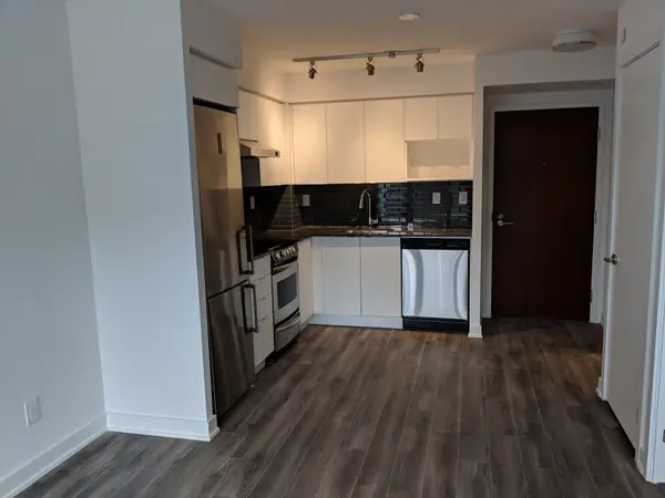 160 Flemington RD #318, Toronto W04, ON M6A 0A9