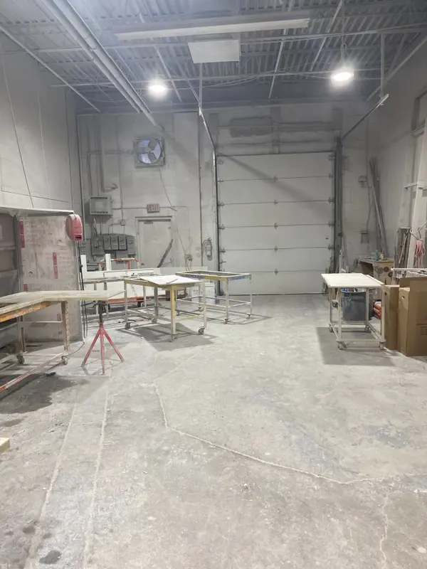 425 Eddystone AVE #8-9, Toronto W05, ON M3N 1H8