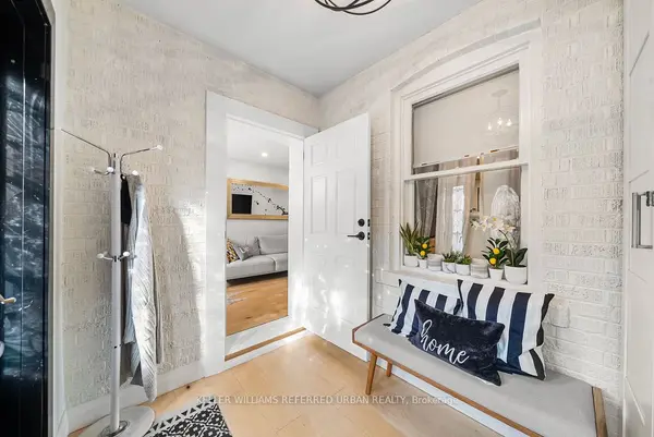 87 Fourth ST, Toronto W06, ON M8V 2Y4