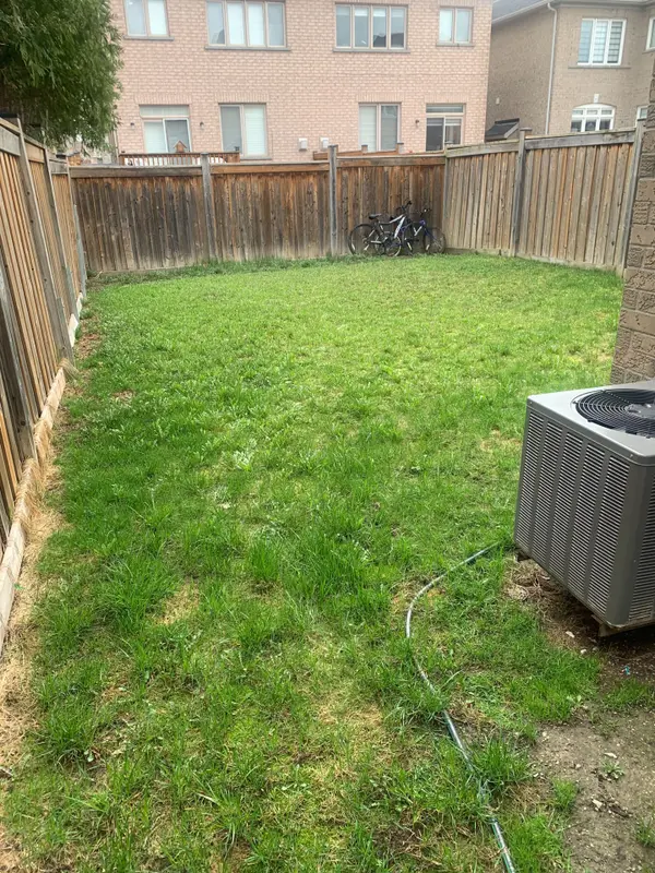 70 Campwood CRES, Brampton, ON L6P 0W8