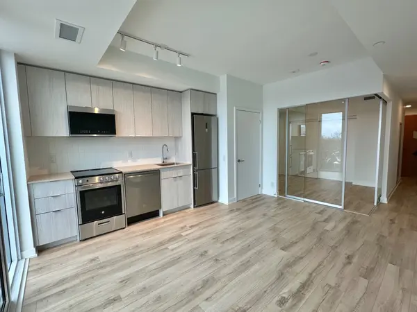 1660 Bloor ST #1106, Toronto W02, ON M6P 1A8