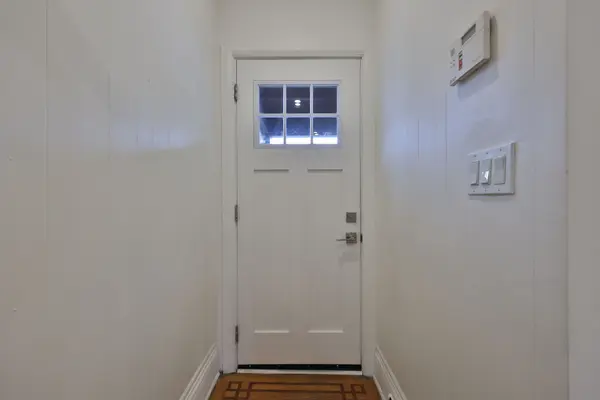 88 Chestnut AVE, Hamilton, ON L8L 6K9