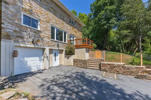 3327 Loughborough DR, Kingston, ON K0H 1S0