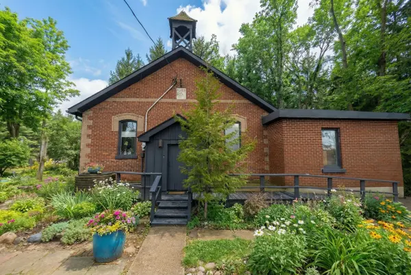 715432 1st Line #EHS, Mono, ON L9A 1A9