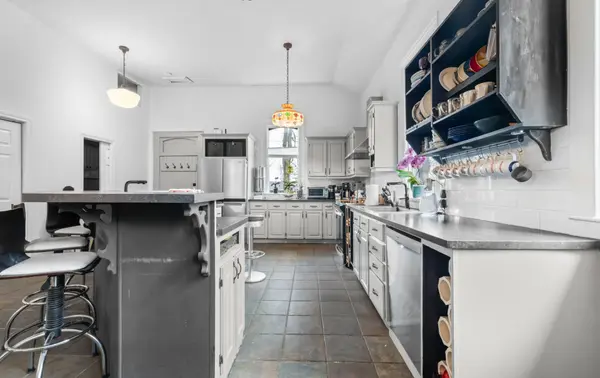 715432 1st Line #EHS, Mono, ON L9A 1A9