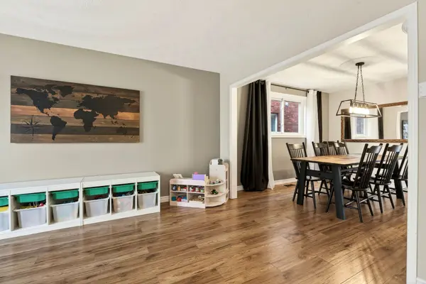 189 Templemead DR, Hamilton, ON L8W 2W1