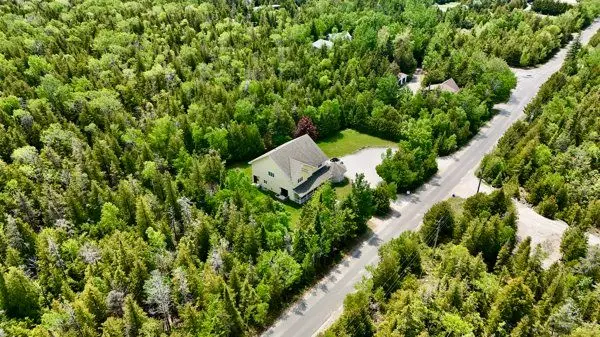 13 Elgin ST, Northern Bruce Peninsula, ON N0H 2R0