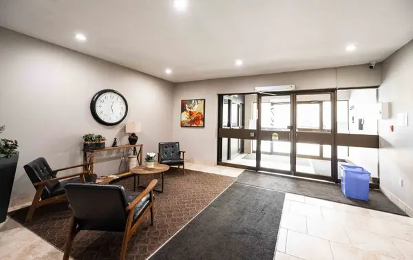 55 Yarmouth ST #302, Guelph, ON N1H 7R4