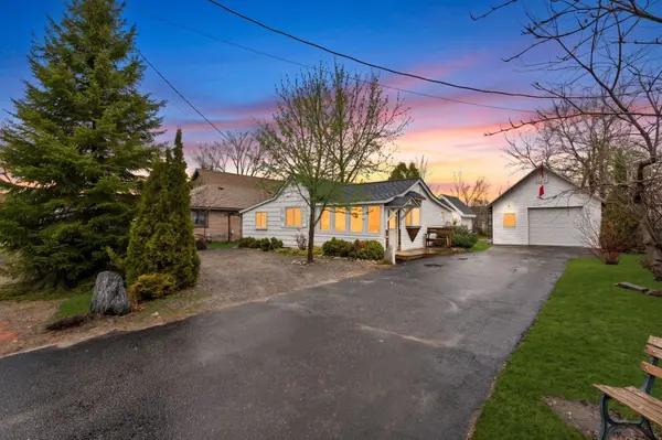 520 First ST N, Gravenhurst, ON P1P 1B9