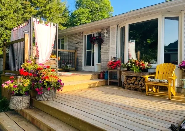 26 Dollar CRES, Greater Napanee, ON K7R 3K7