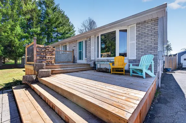 26 Dollar CRES, Greater Napanee, ON K7R 3K7