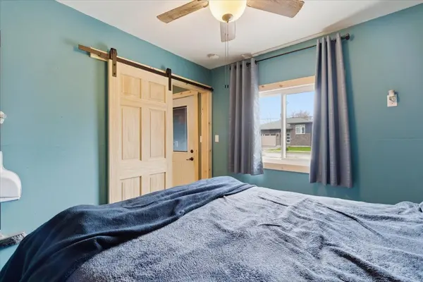 43 Centre ST, Belleville, ON K8N 4W7