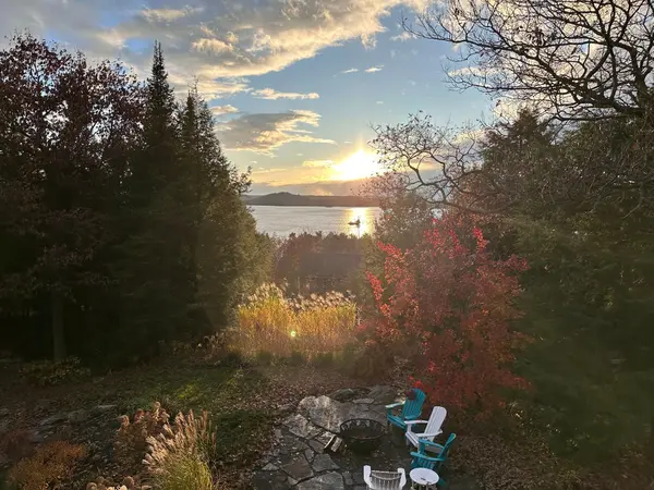 165 Golden Pheasant DR, Huntsville, ON P1H 1B3