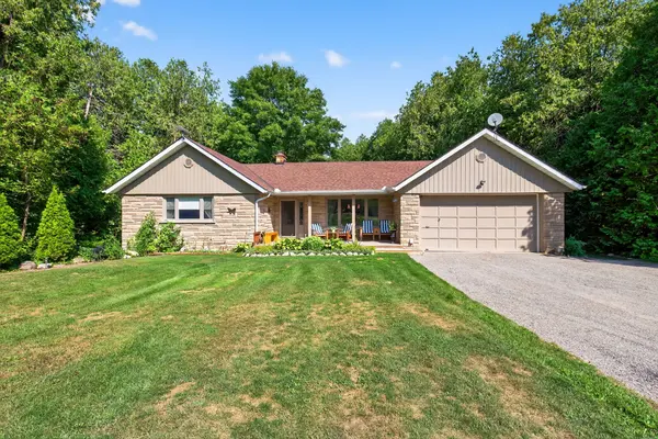 16 Cedar LN #Rd, Mono, ON L9W 6C8