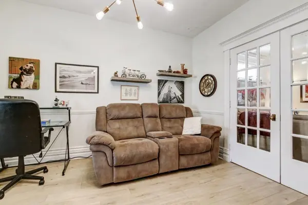 9 Sycamore ST, London East, ON N5Z 1K6