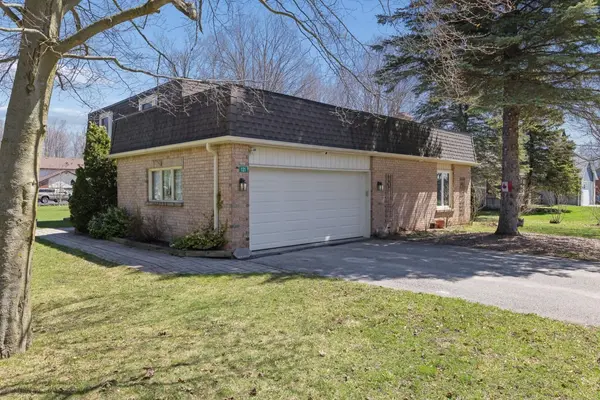 121 Robmar CRES, Kawartha Lakes, ON K0M 2J0