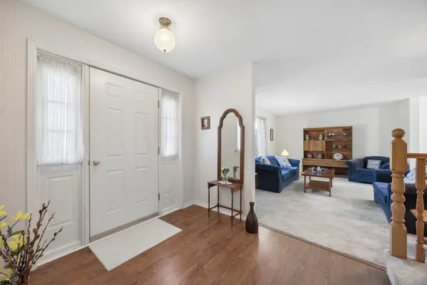 121 Robmar CRES, Kawartha Lakes, ON K0M 2J0